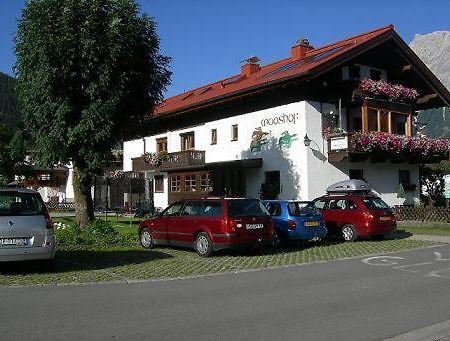 Апартаменты Haus Mooshof Лермос Экстерьер фото
